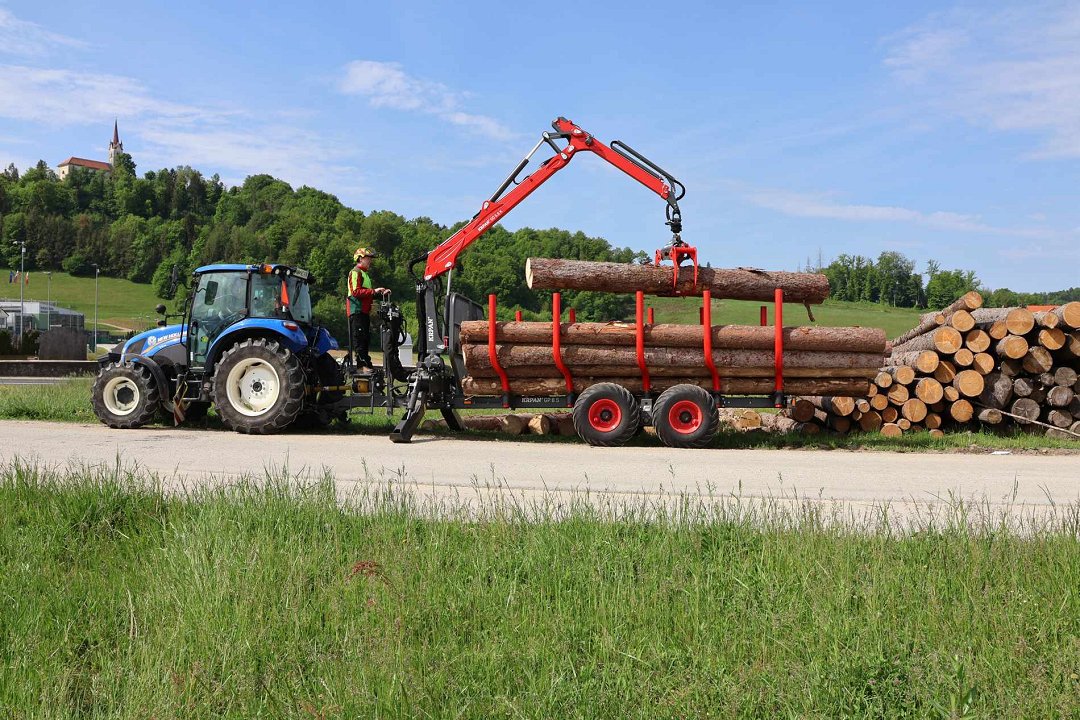 Test gozdarske prikolice KRPAN GP 8 S: Ko je 75 KM dovolj