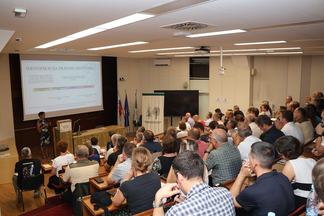 Zaključni posvet ciljno–raziskovalnega projekta »Optimizacija institucionalno-normativnih rešitev za trajnostno izkoriščanje gozdov v Sloveniji – LEXSILVAE«